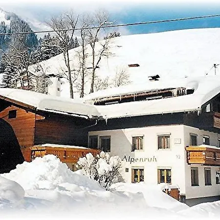 Gaestehaus Alpenruh * Holzgau