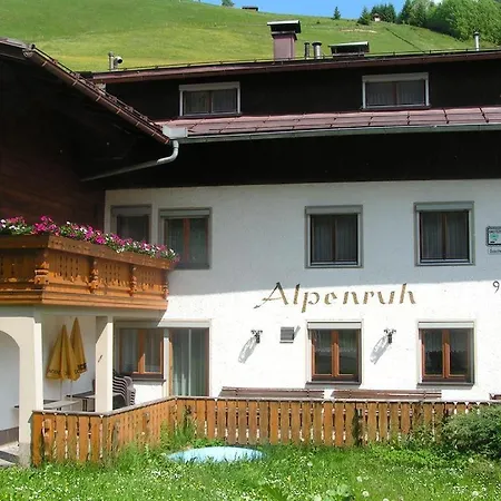Gaestehaus Alpenruh *