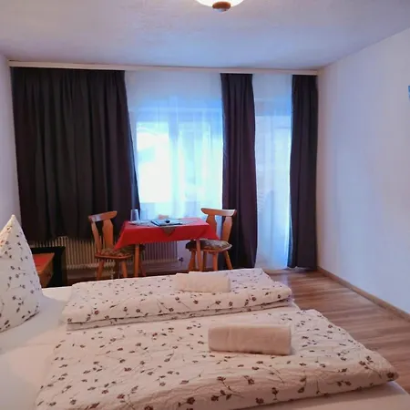 Gaestehaus Alpenruh Holzgau