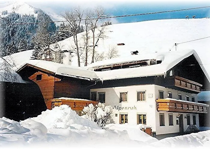 Gaestehaus Alpenruh * Holzgau
