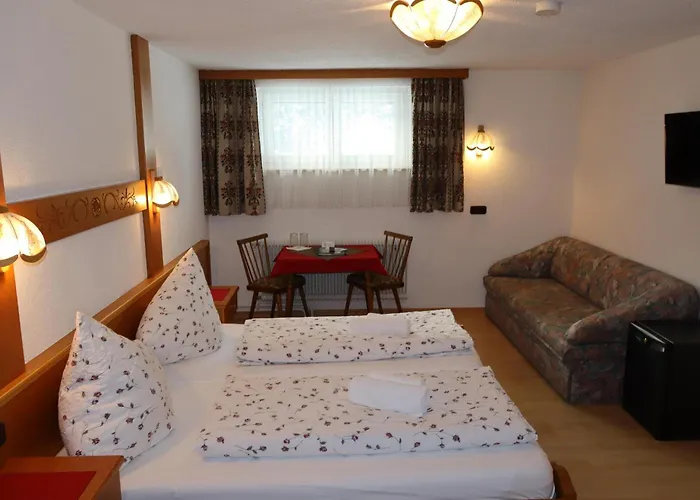 Gaestehaus Alpenruh Holzgau