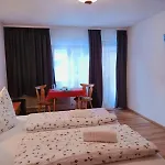 Gaestehaus Alpenruh Holzgau
